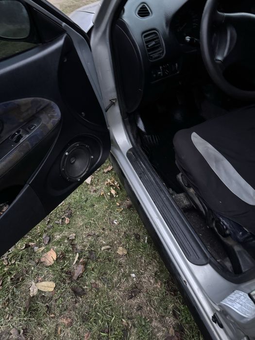 Mitsubishi Carisma 1998 митцубиси каризма