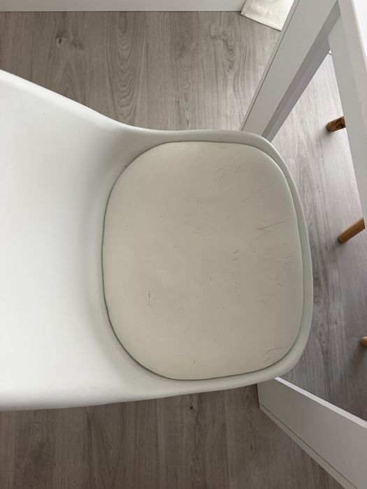 Mesa de sala branca