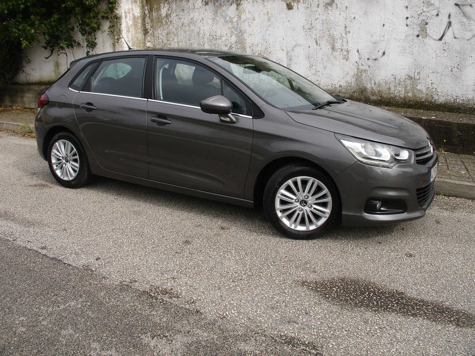 citroen c4 blue hdi