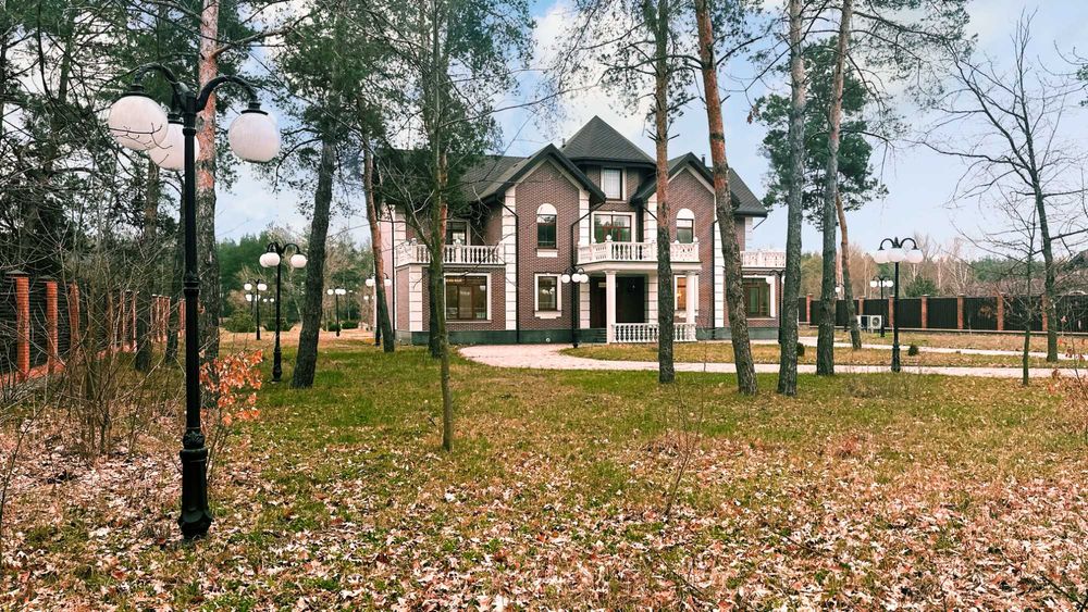 Лебедівка. Будинок в КМ «Dream Village» на ділянці 0,72 га з виходом на Дніпровський канал