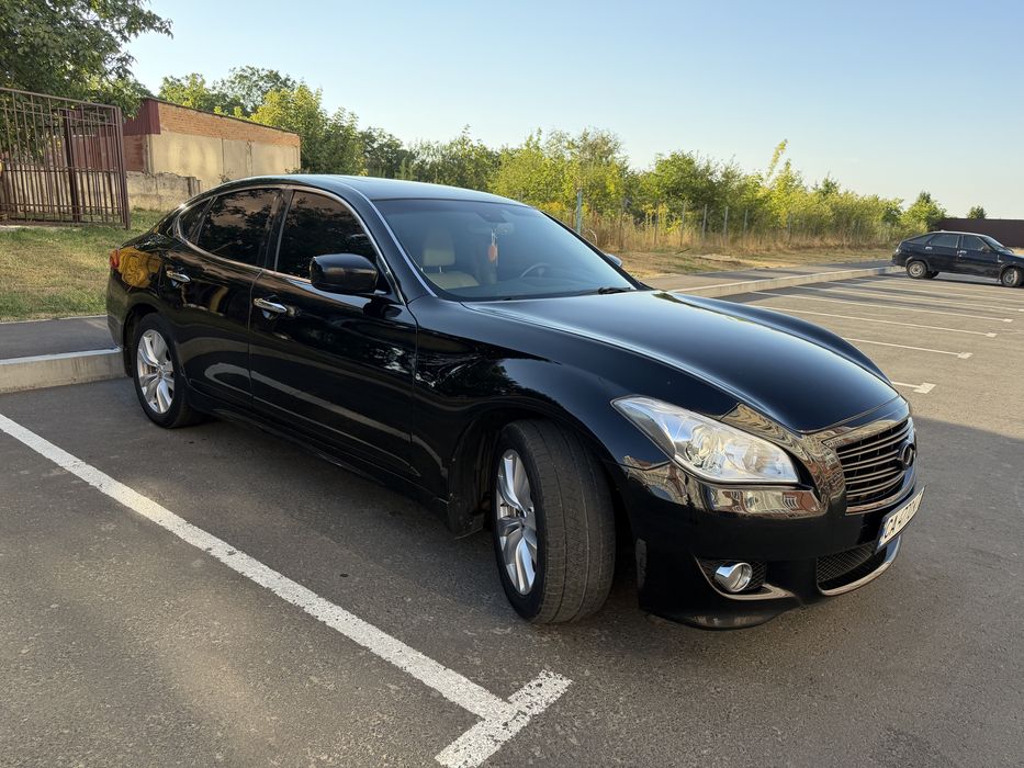 Продам Infiniti M37