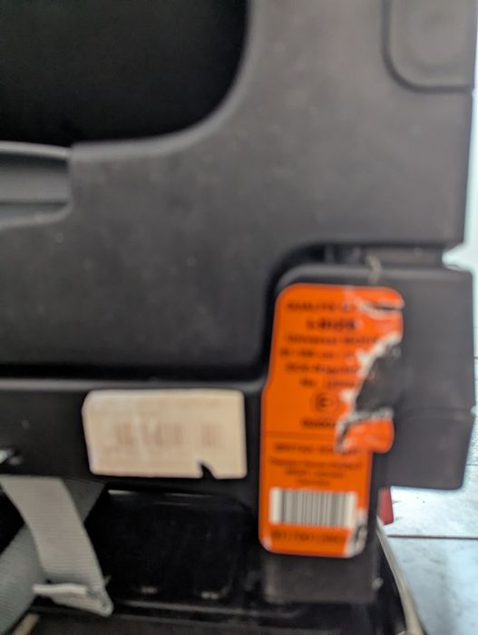 Поворотне 360° автокрісло Britax Römer Dualfix M i-Size