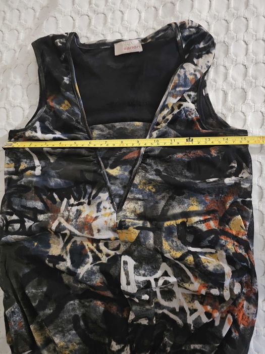 Túnica decote em bico Grupo Escada