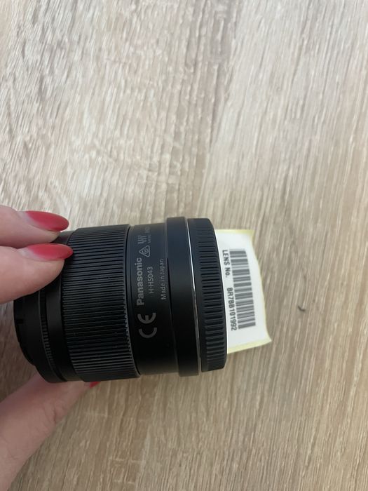 ОбʼЄктив Panasonix G Series 42.5mm F1.7 Lens