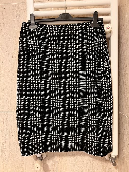 Saia xadrez branca e preta Adolfo Dominguez