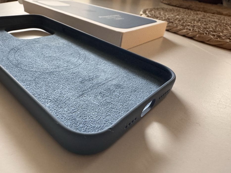 Silikonowe etui z MagSafe Iphone 15 Pro Max