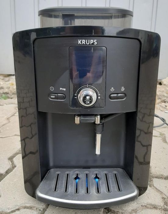 Продам кофемашину KRUPS EA8038