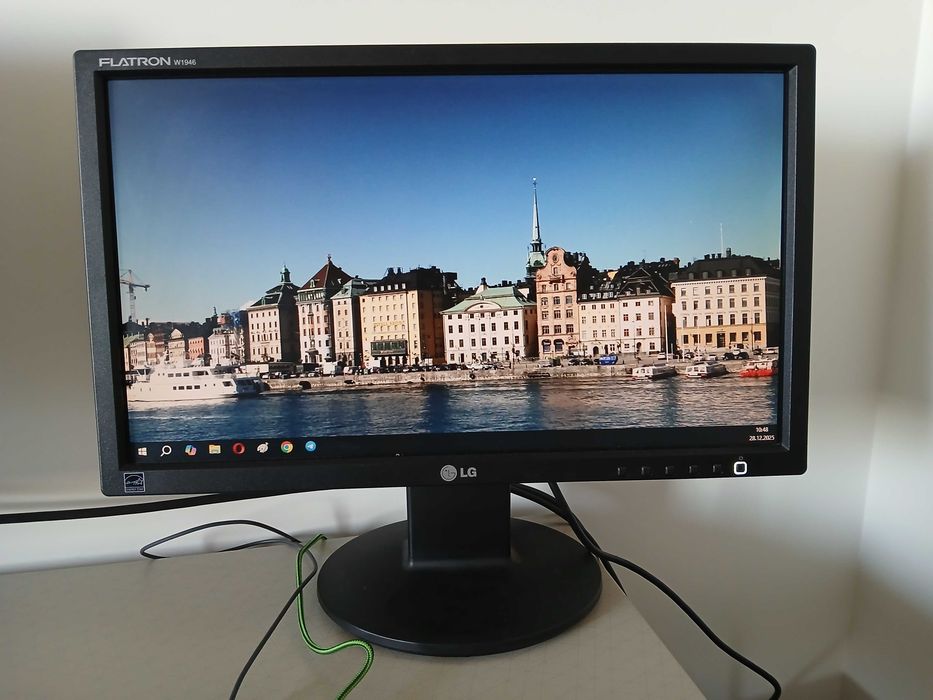 Монітор 19 дюймів LG W1946 у доброму стані, домашній