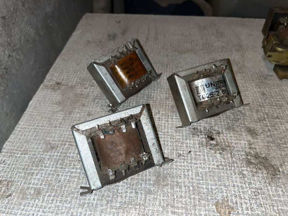 Transformatory: UNITRA ZATRA i inne. (Cena za sztukę).