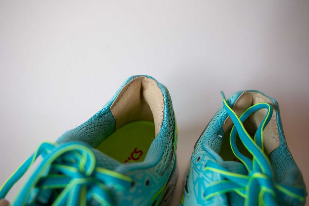 кросівки asics жіночі 24 см