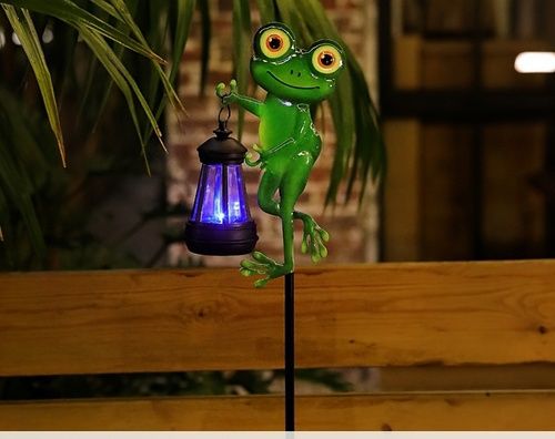 Lampa solarna żabka