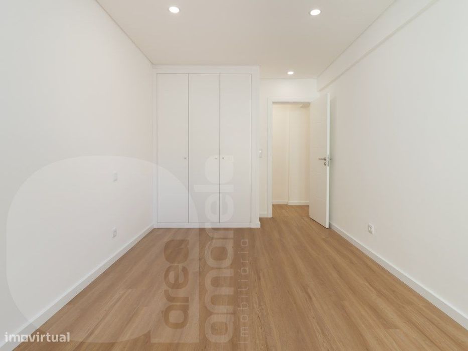 Apartamento T2 Corroios — Corroios, Setúbal