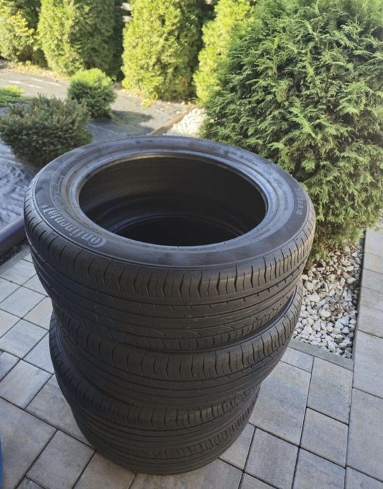 Opony Continental  215 55 18