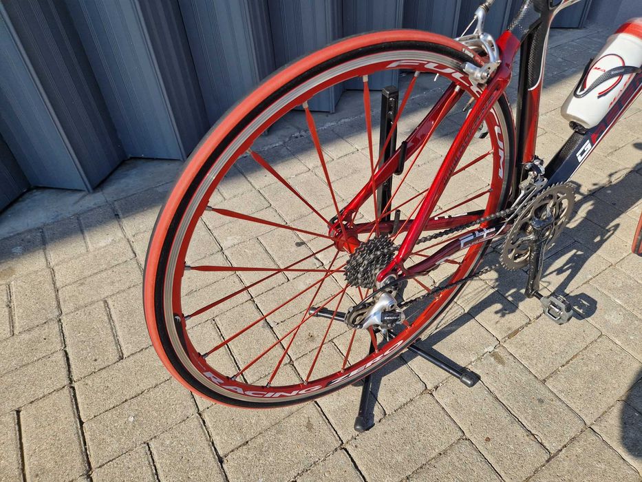 Bicicleta estrada em carbono