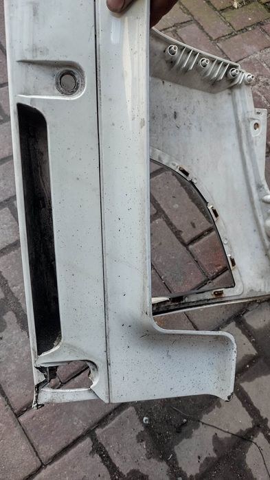 Sprzedam prawy polik DAF 106