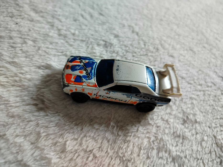 Hot Wheels Dodge Challenger Drift Car Mattel