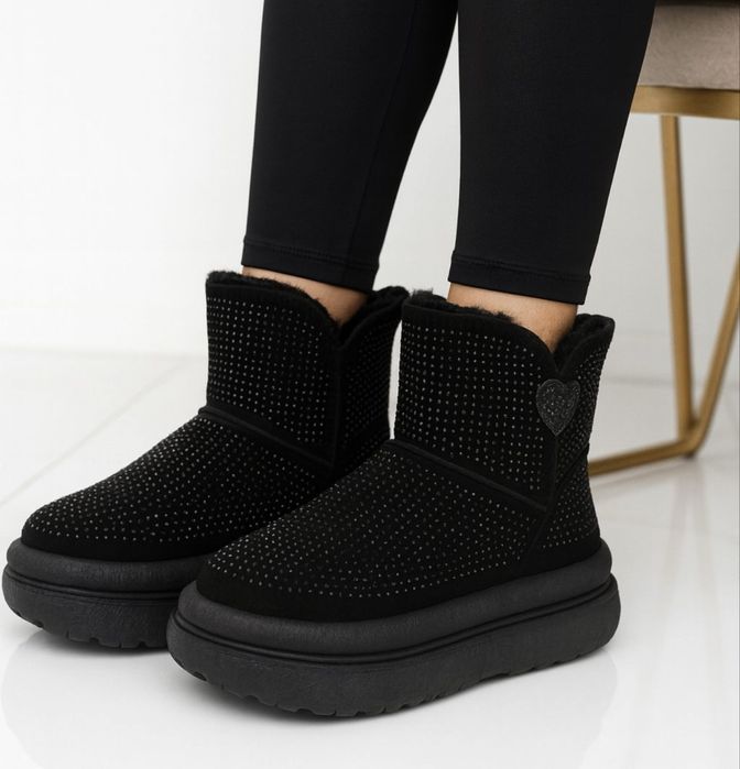 Жіноче зимове взуття