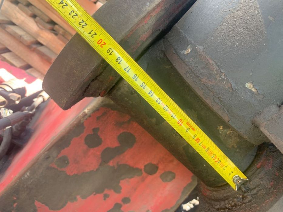 siłownik hydrauliczny podnoszenia ramienia do zurawia leśnego penz