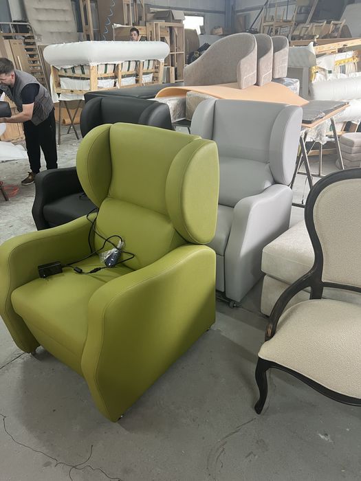 Cadeirão geriatrico, poltronas,sofas