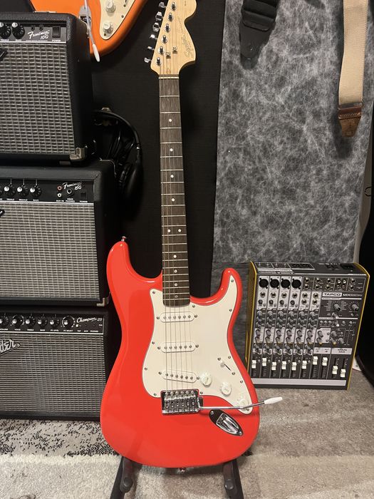 Squier affinity stratocaster в хорошому стані