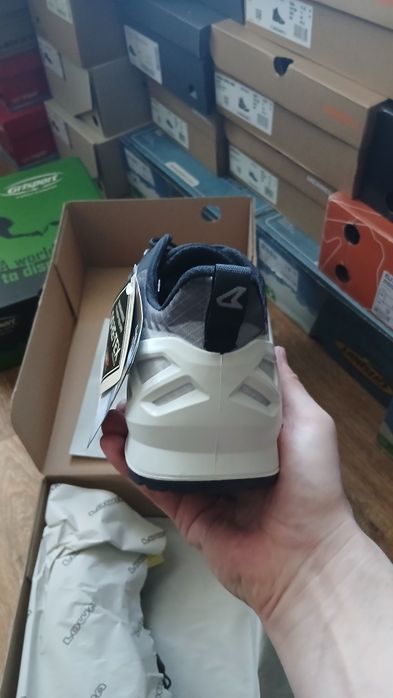 Кросівки Lowa Merger GTX Lo Off-White/Black