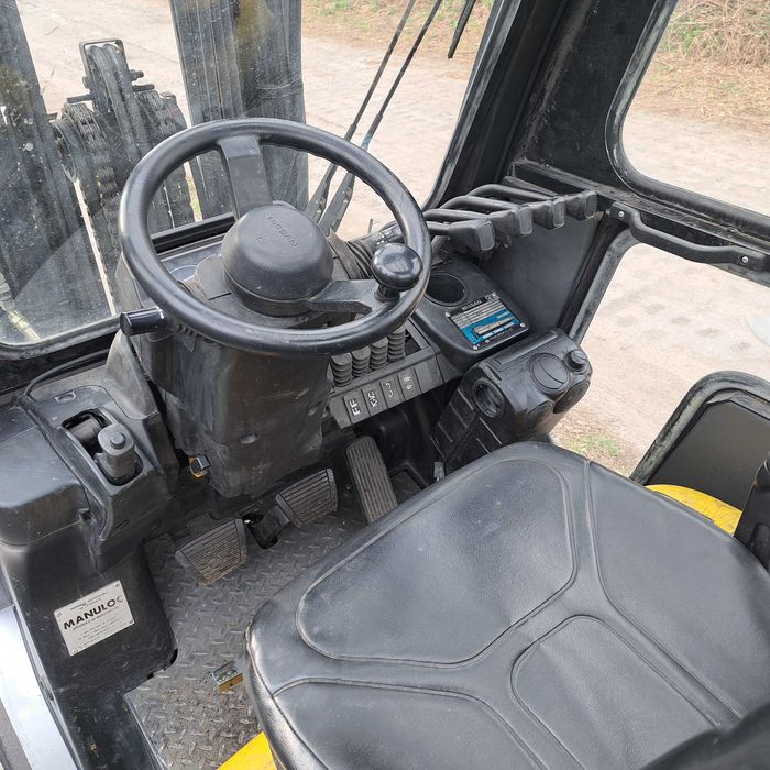 Wózek widłowy Nissan 3,6T  Triplex 4 sekcje