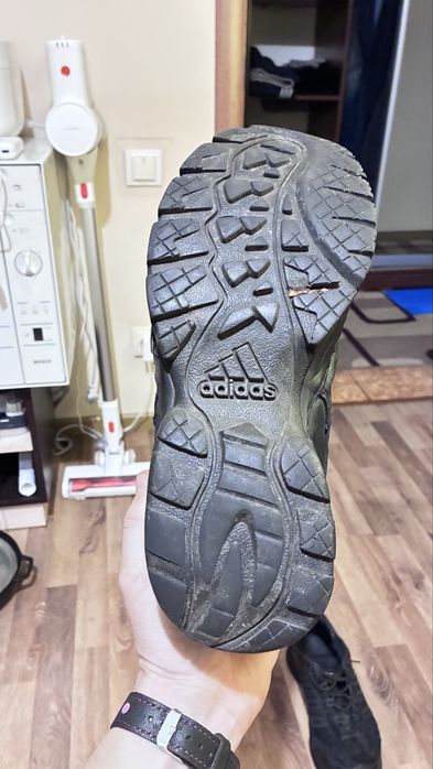 Зимові кросівки Adidas