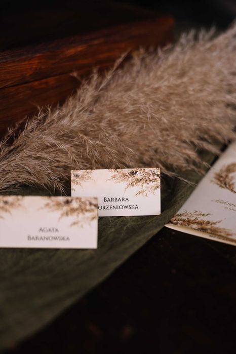 winietki na stół weselny boho trawy