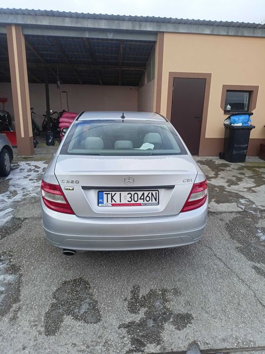 Mercedes-Benz C220