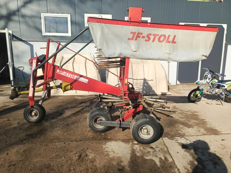 Zgrabiarka JF-Stoll R420 DS