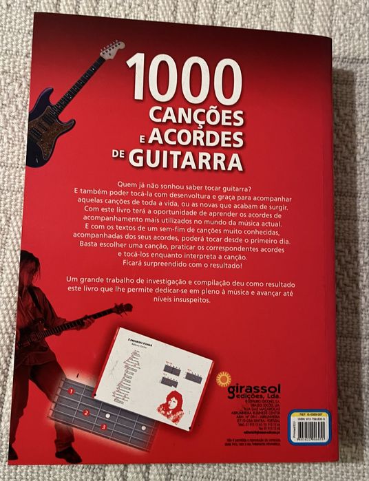 Livro: 1000 canções e acordes para guitarra