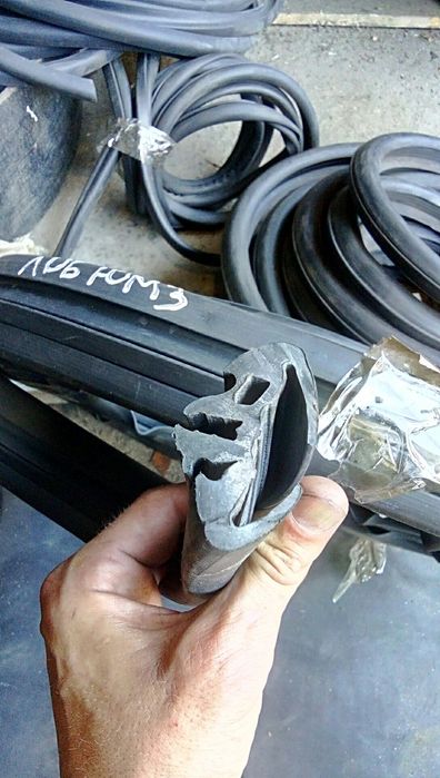 Уплотнитель стекла Юмз, лобовое.