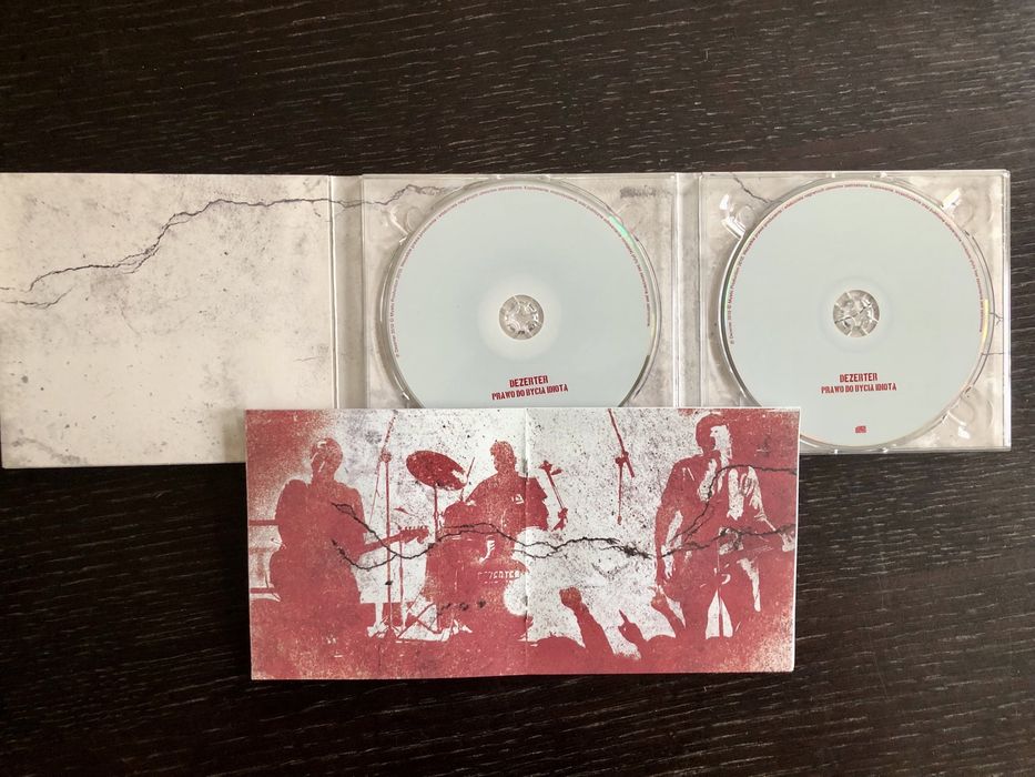Dezerter Prawo do bycia idiotą CD + DVD