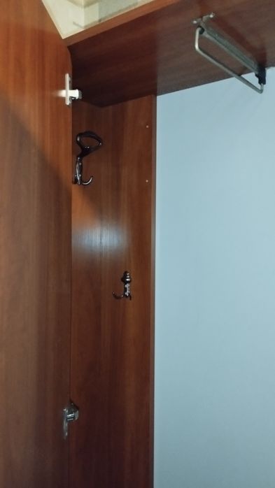 Шкаф прихожая продам