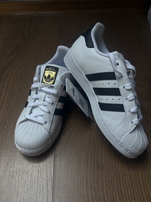 Adidas Superstar białe czarne złote opis!