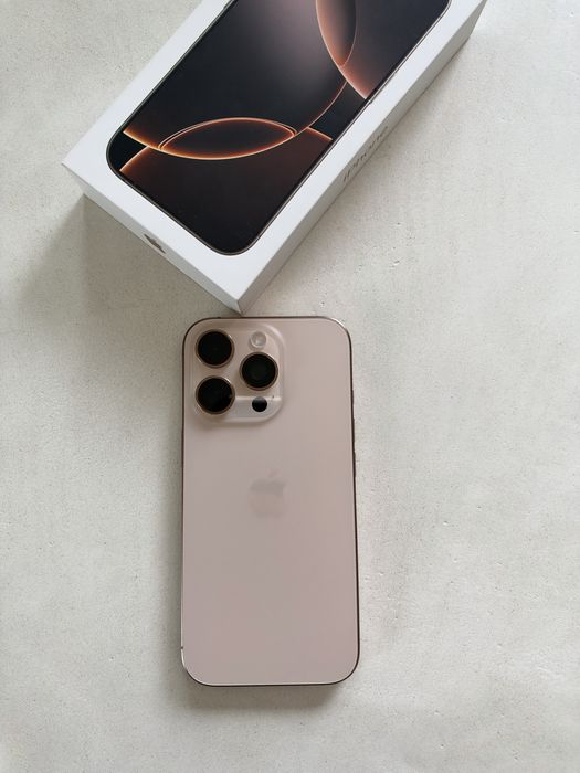 Iphone 16 pro 256 gb stan idealny tytan pustynny