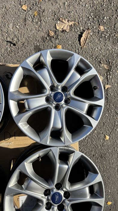 Felgi aluminiowe Ford kuga 7,5jx18 et52,5 oryginalne