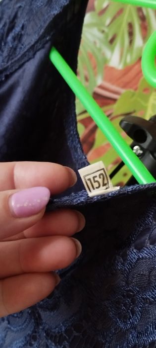 Нарядне плаття для дівчинки