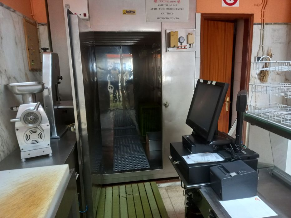 Trespasse/Aluguer Talho