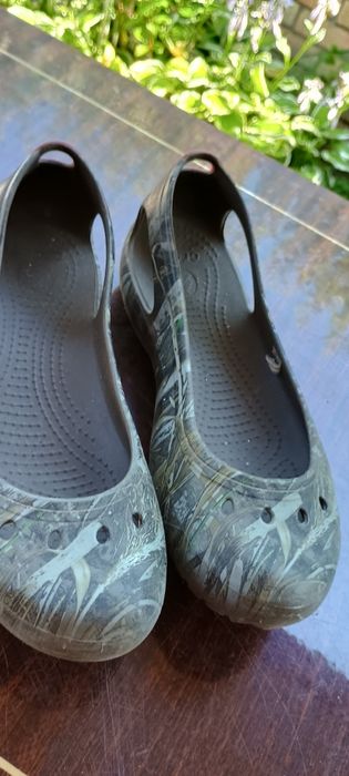 Крокси жіночі 37 розмір