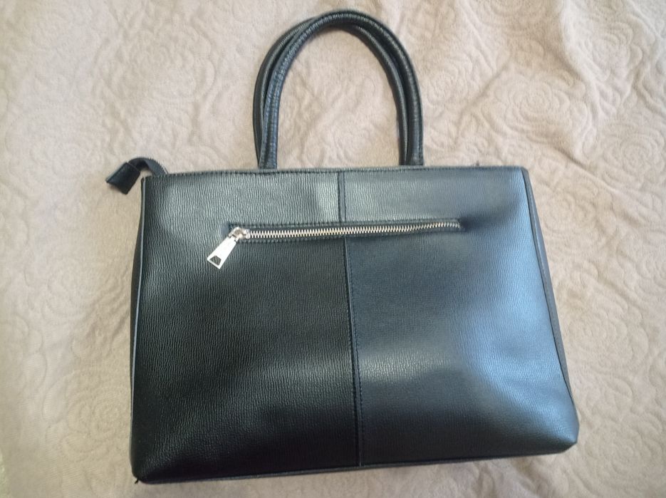 Шкіряна сумка в ідеальному стані