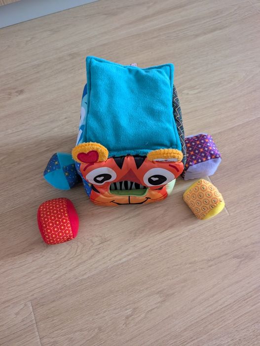 zabawka edukacyjna – Lamaze „Sorter Mięciutkie Elementy”