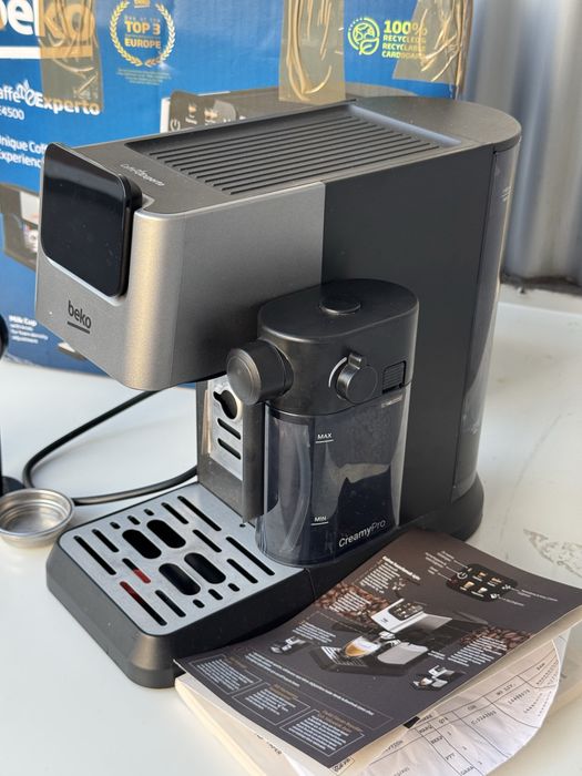 Máquina de café Beko CEP5304X