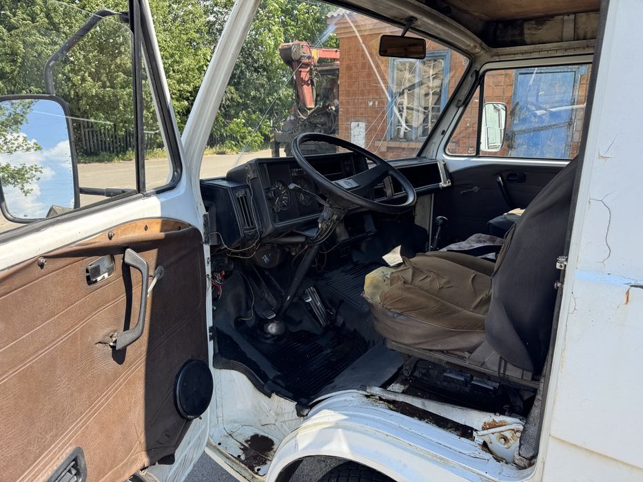 Volkswagen  Lt  2.4