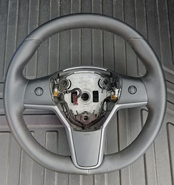 Кермо Руль Tesla Model y Model 3 Тесла модел у