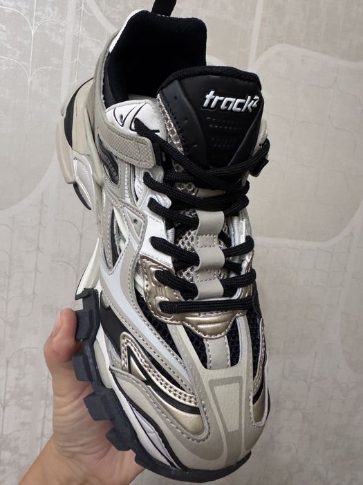 Balenciaga Track 2  Beige/Black 37р