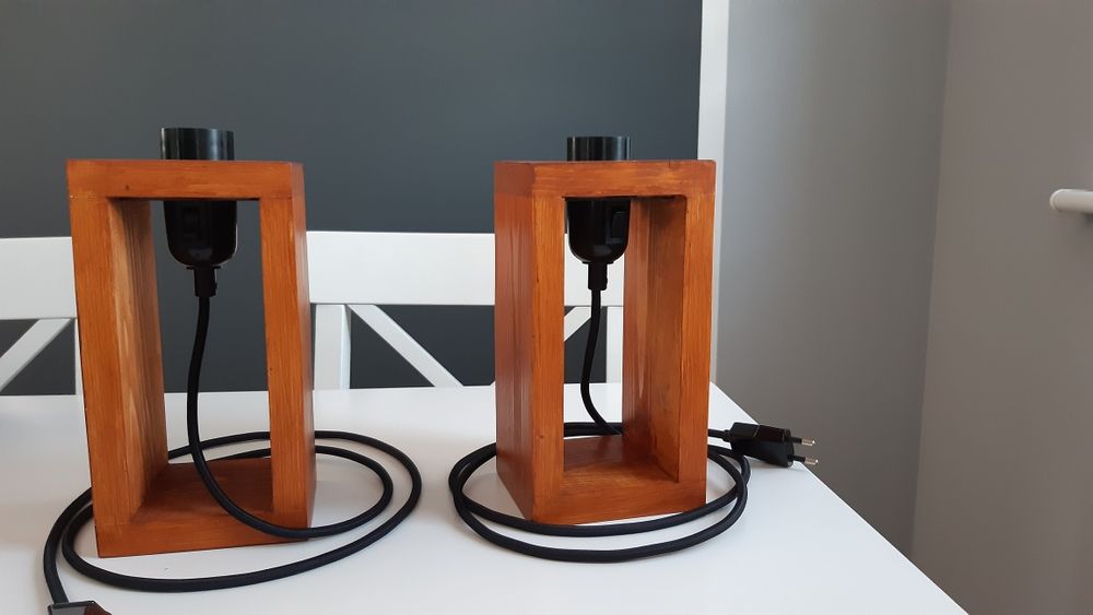 Lampki nocne lite drewno.