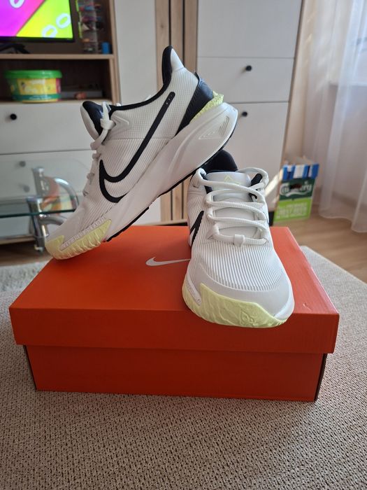 Nike  star  Runner 4 nn