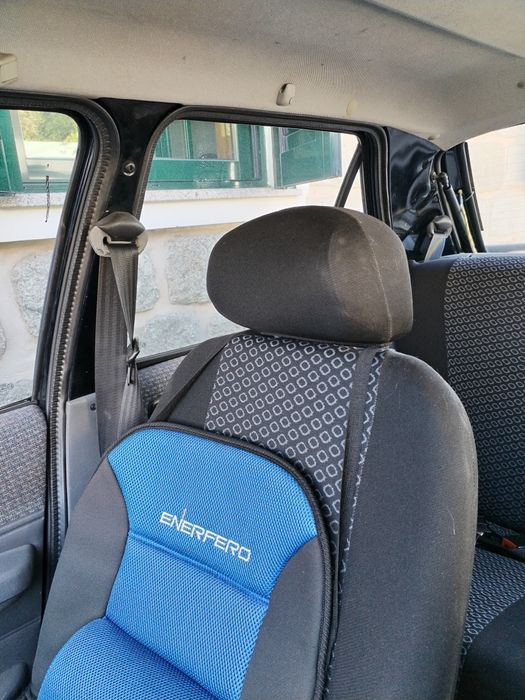 Ford fiesta 1100