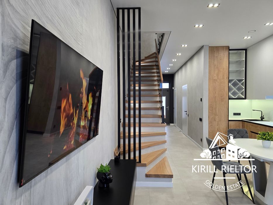 Продается дом-дуплекс «Smart House» в городке «Золотые Ключи»